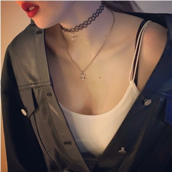 Chanel CC Logo Necklace - Picture 7 of 8